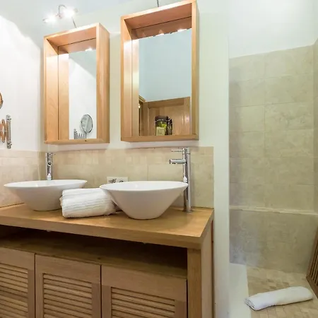 Apartment Port De Nice! Bright And Cosy 2 Bdrs 19th Building